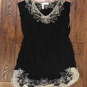 A Pea In The Pod Maternity Tunic